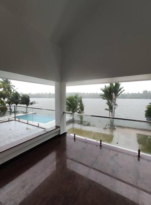 Riveria Portico - River Side 6 Bedroom Private Pool Bungalow North Paravur Zewnętrze zdjęcie