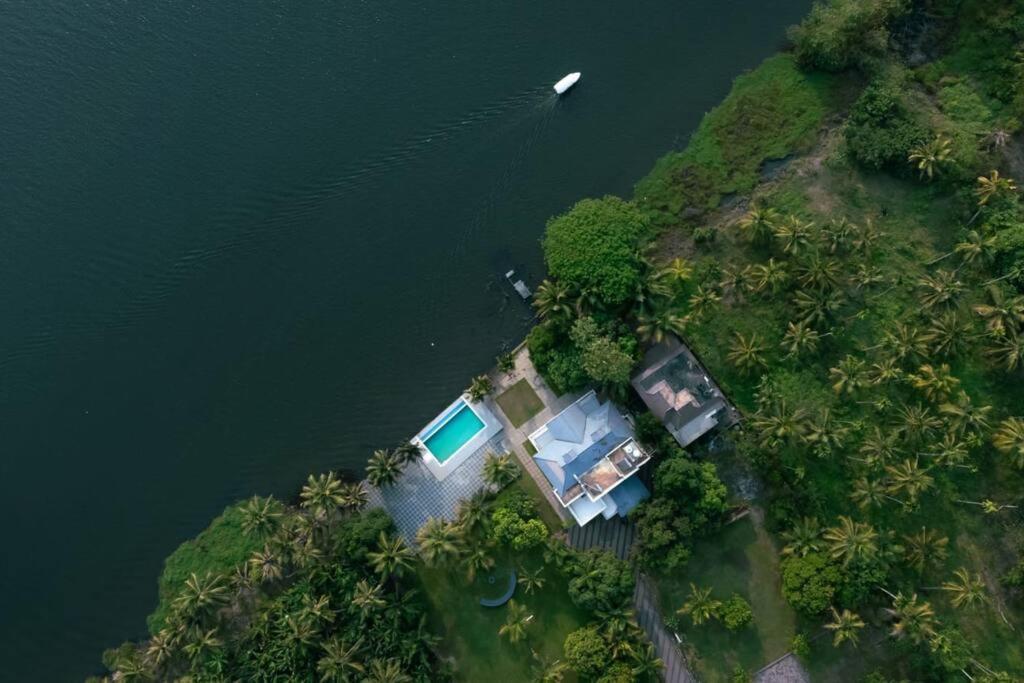 Riveria Portico - River Side 6 Bedroom Private Pool Bungalow North Paravur Zewnętrze zdjęcie