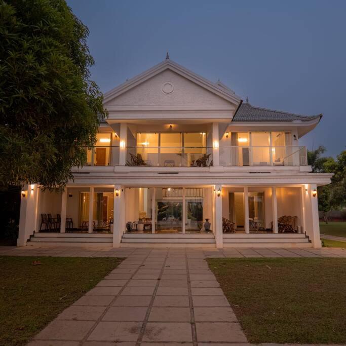 Riveria Portico - River Side 6 Bedroom Private Pool Bungalow North Paravur Zewnętrze zdjęcie